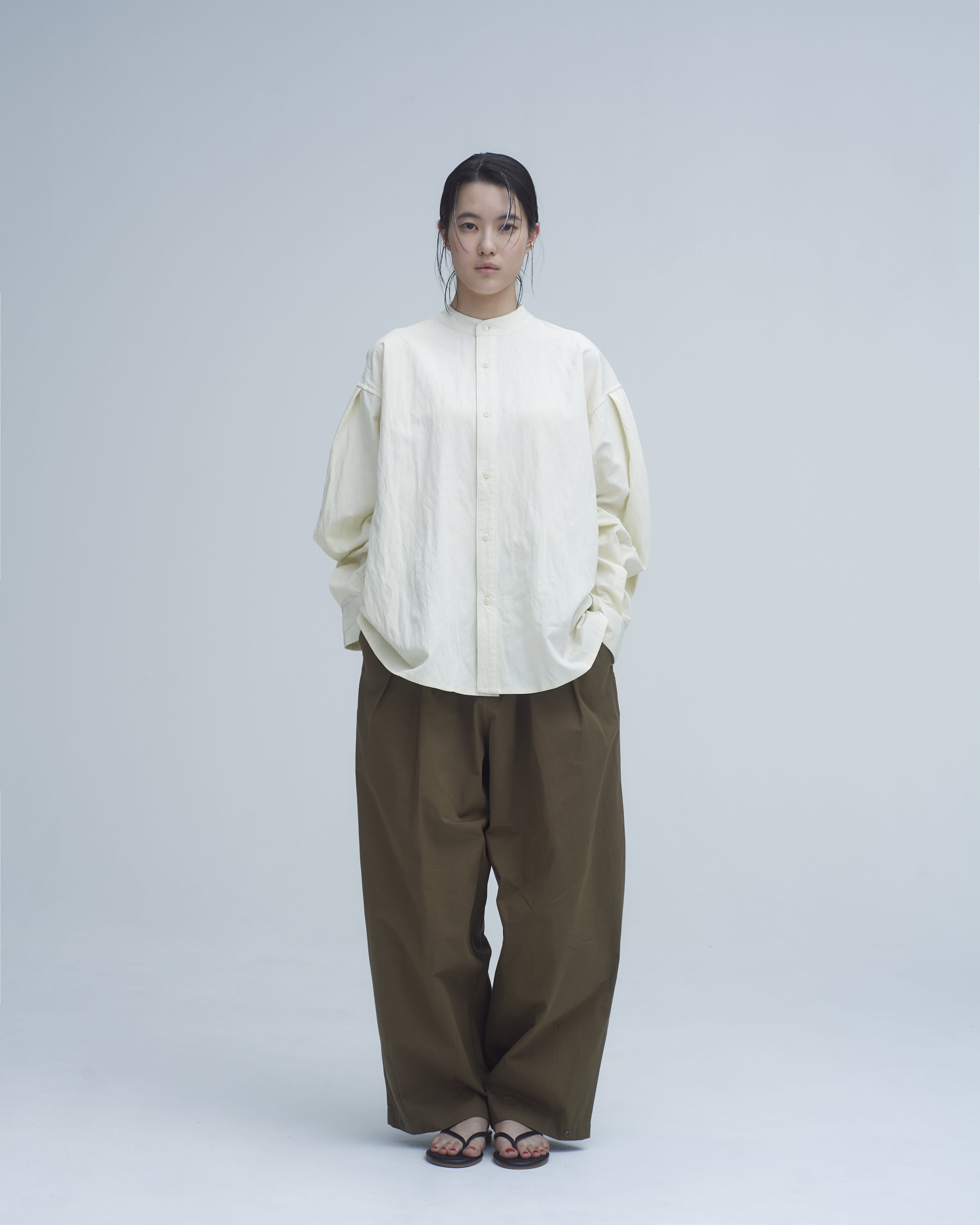 MRS.WORKWARE BAND COLLAR SPLIT-BACK SHIRT #713